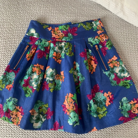 Anthropologie Dresses & Skirts - Flower skirt